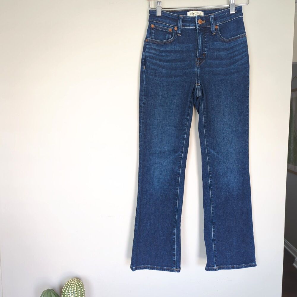 Madewell Curvy Kick Out Cropped Mid Rise Medium Wash Jeans Size 24 Classic Denim